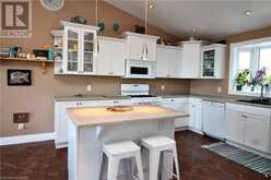 211 EAGLE DR Northern Bruce Peninsula