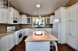 211 EAGLE DR Northern Bruce Peninsula