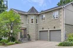 25 MANOR PARK Crescent Unit# 11 Guelph