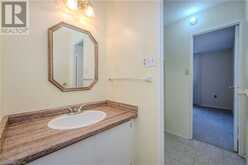 93 WESTWOOD Road Unit# 402 Guelph