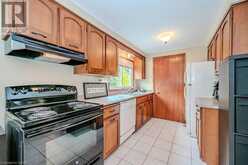 624 WILLOW Road Guelph