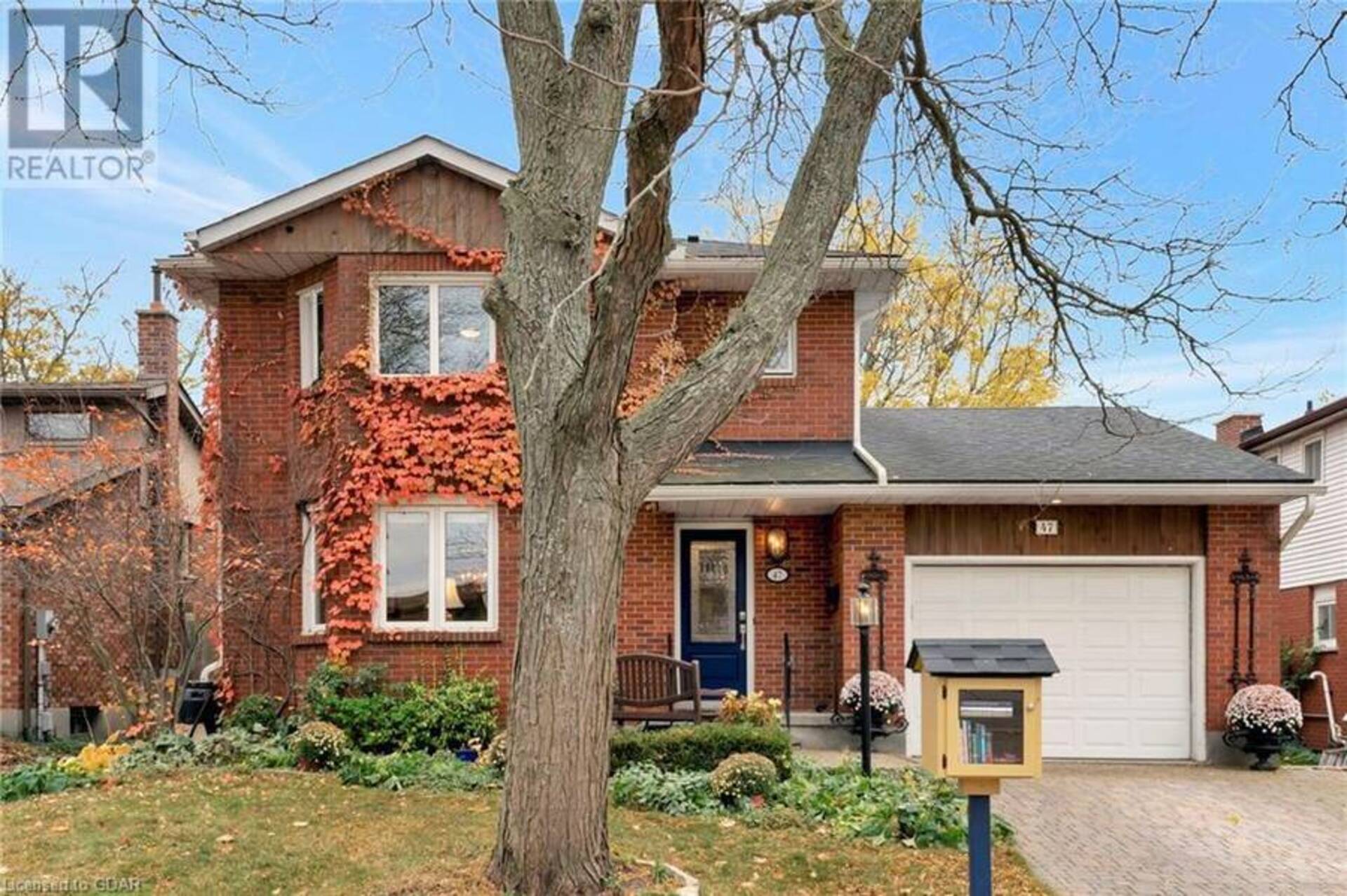 47 WOODBOROUGH Road Guelph