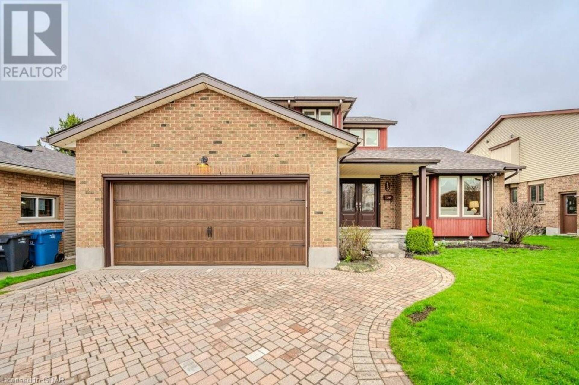 15 WILTSHIRE Place Guelph