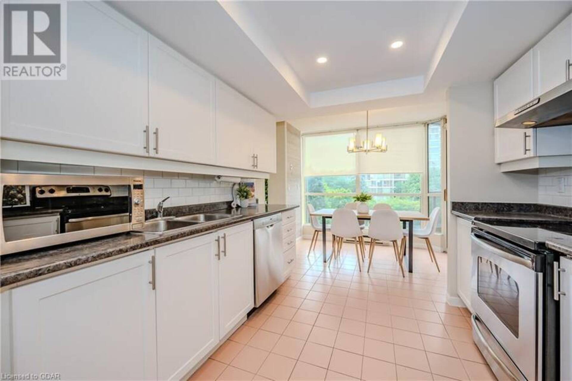 55 KINGSBRIDGE GARDEN Circle Unit# 406 Mississauga