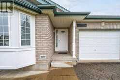 27 BEIRNES Court Fergus