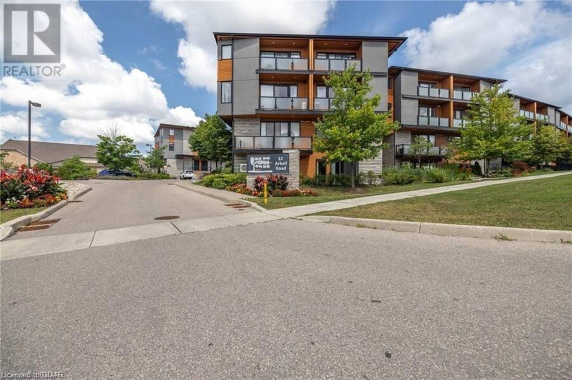 32 ARKELL Road Unit# 17 Guelph