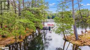 38 SR405 SEVERN RIVER Shore Muskoka