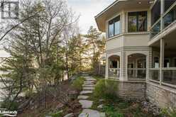 1250 WALDMERE Road Bracebridge