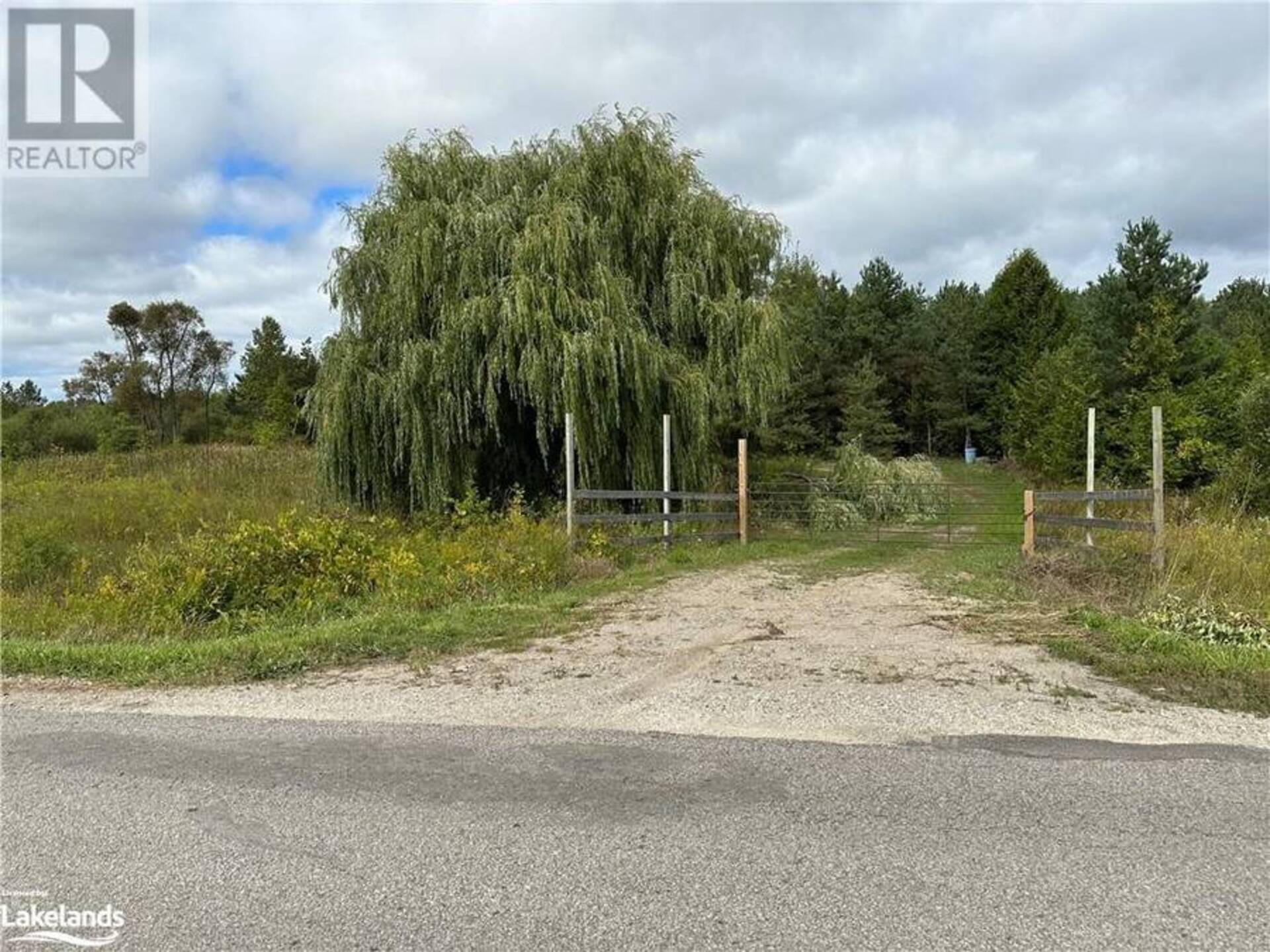 6696 33/34 NOTTAWASAGA Side Road Nottawa