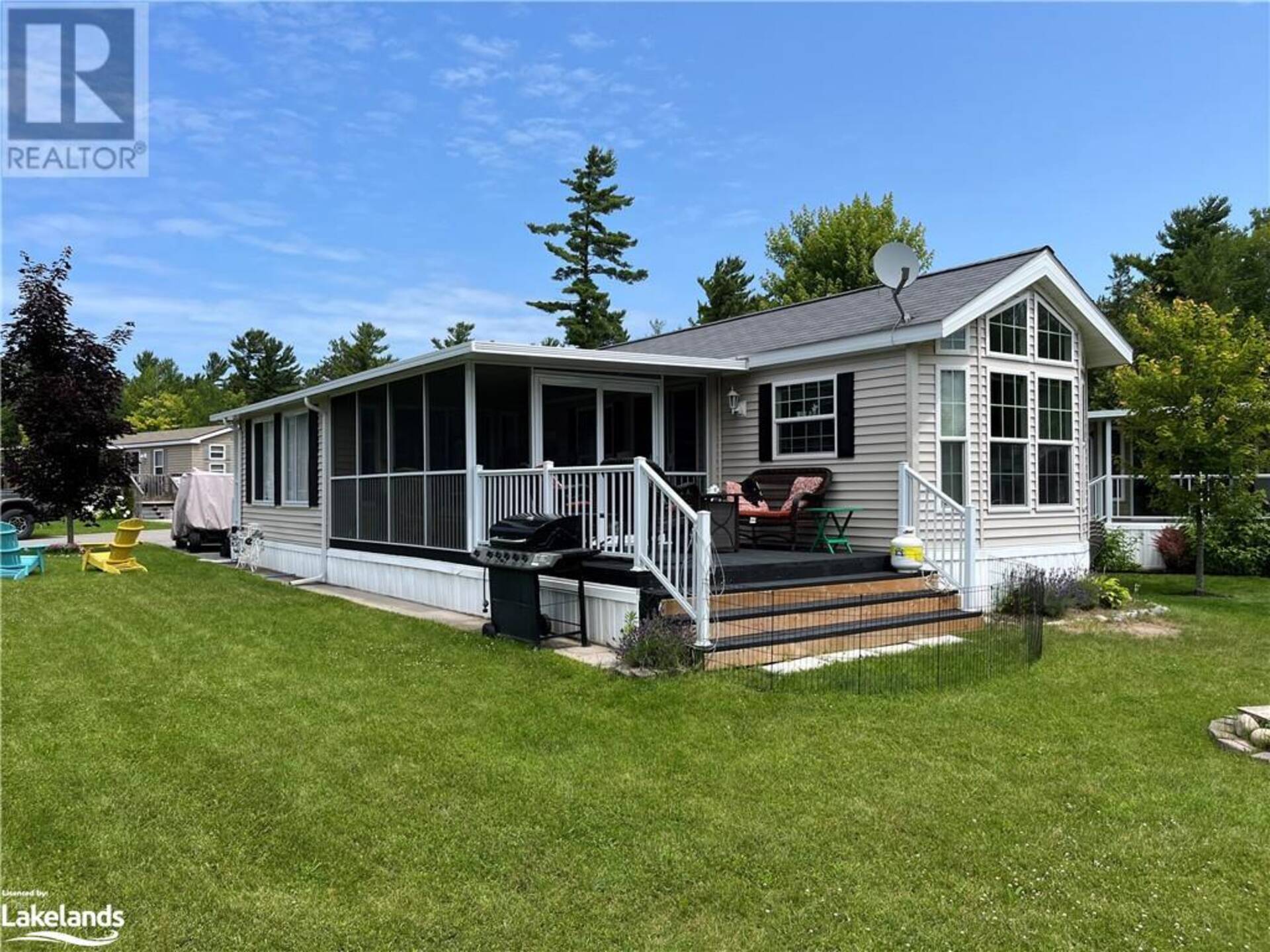 15 KENORA Trail Wasaga Beach