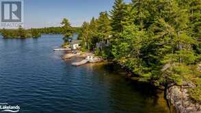 2 ISLAND 270 Port Severn