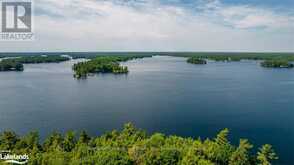 2 ISLAND 270 Georgian Bay