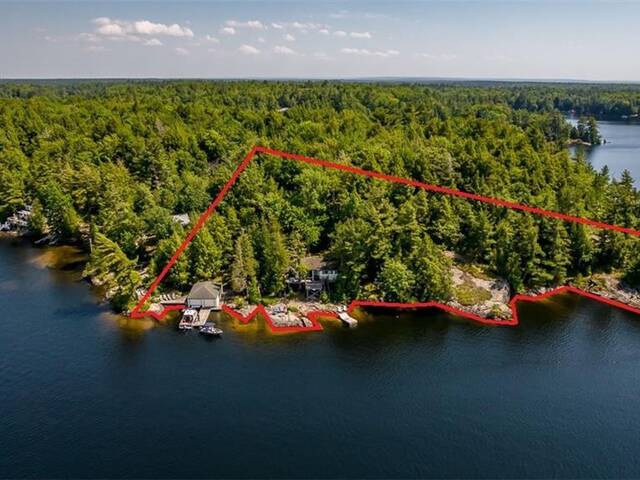 2 ISLAND 270 Port Severn Ontario