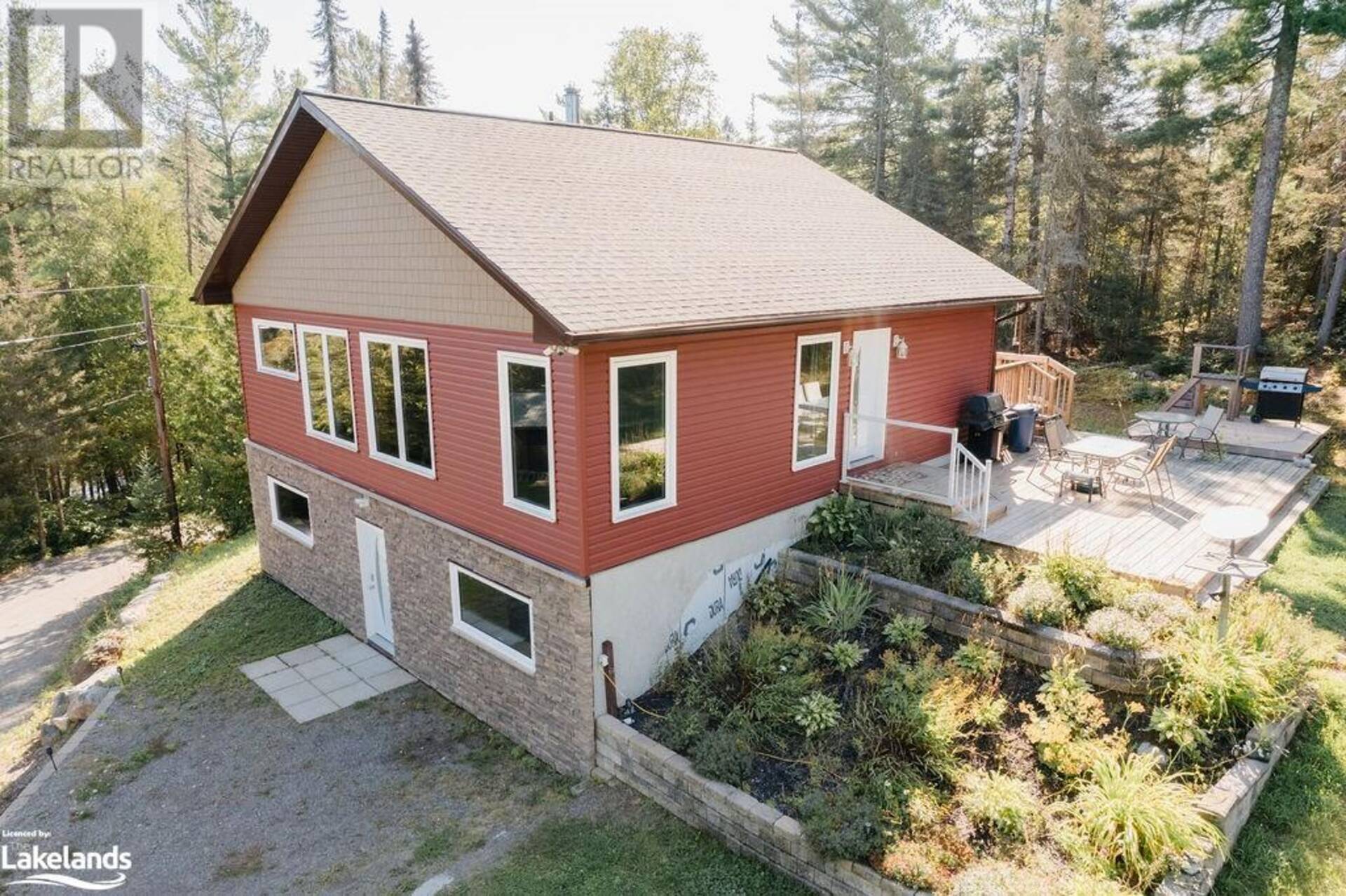 4574 HIGHWAY 11 N Temagami