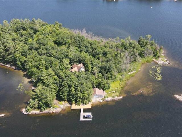 2 ISLAND 880/COW Island Honey Harbour Ontario