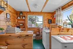 10 B321 ISLAND / FRYING PAN Island Parry Sound