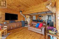 10 B321 ISLAND / FRYING PAN Island Parry Sound