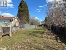 11 LONSDALE Place Barrie
