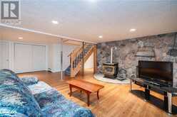 48 POYNTZ Street Penetanguishene