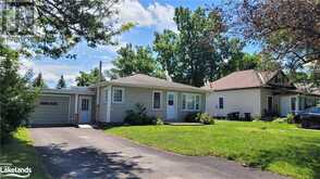 48 POYNTZ Street Penetanguishene