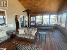 1 B844 Island Pointe au Baril