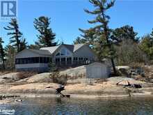 1 B844 Island Pointe au Baril