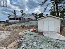 1 B844 Island Pointe au Baril