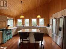 1 B844 Island Pointe au Baril