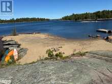 1 B844 Island Pointe au Baril