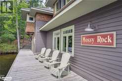 0 M (MOSSY ROCK) Island Port Carling