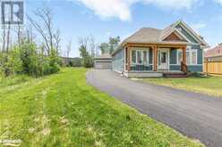 74 ROBERT Street S Wasaga Beach