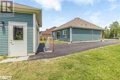 74 ROBERT Street S Wasaga Beach