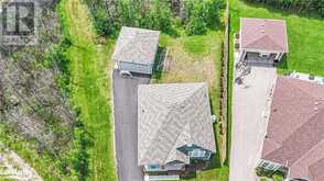 74 ROBERT Street S Wasaga Beach