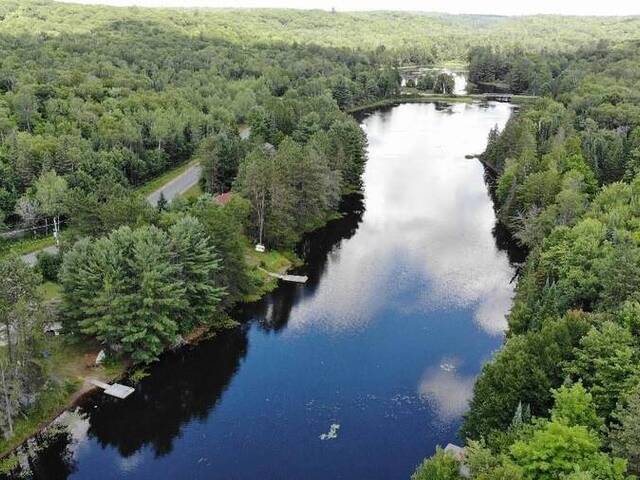 0 TIPPY'S Trail Haliburton Ontario