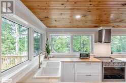 1046 PINE LAKE SHORES PRIVATE Road Bracebridge