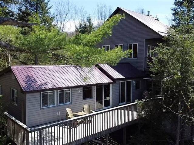 1275 PRECIPICE Road Haliburton Ontario