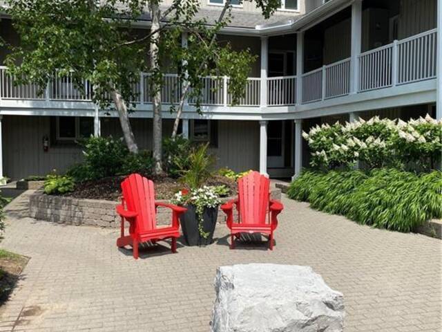 10 RAMBLINGS Way Unit# 109 Collingwood Ontario