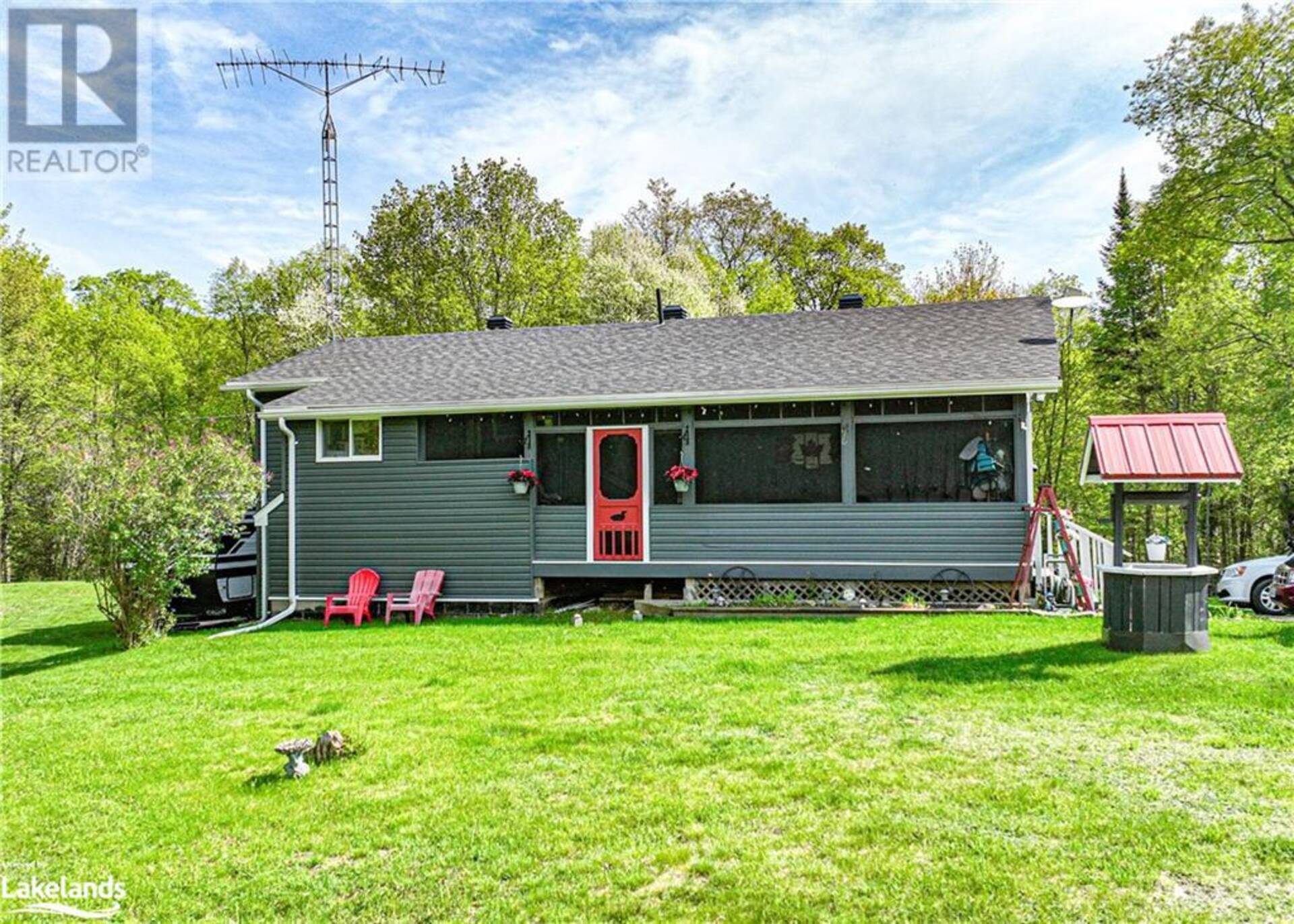 5031 ASPDIN Road Rosseau