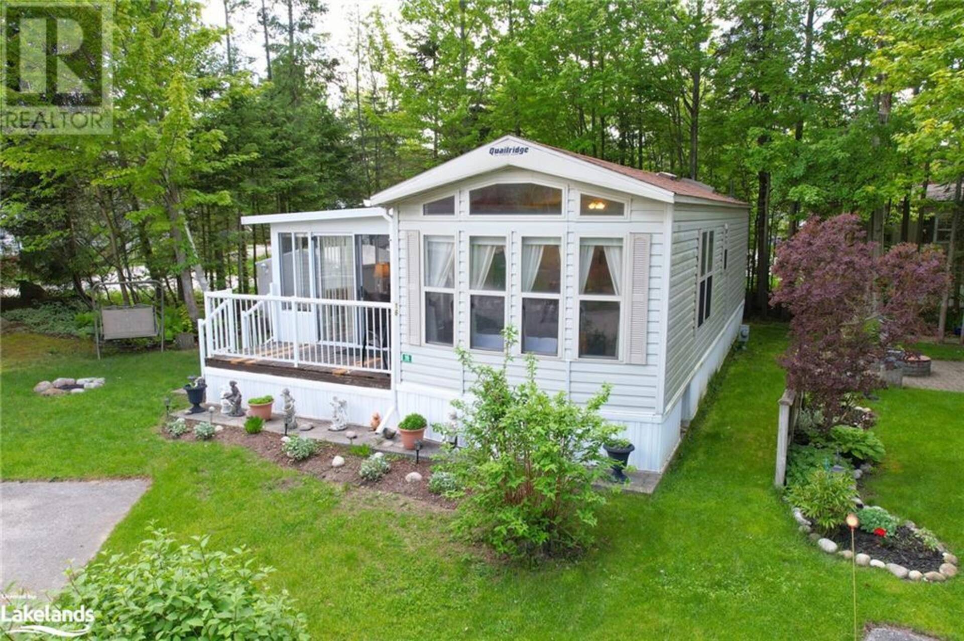 16 HURON Circle Wasaga Beach