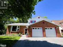 17 MACKLAIM Drive Parry Sound