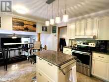 17 MACKLAIM Drive Parry Sound