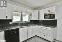 5989 PENETANGUISHENE Road Springwater