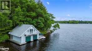 70 CAISSES Island Bracebridge