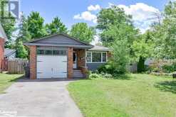 255 BROWN Street Gravenhurst