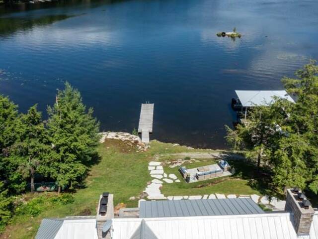 68 ISLAND 120 Port Severn Ontario