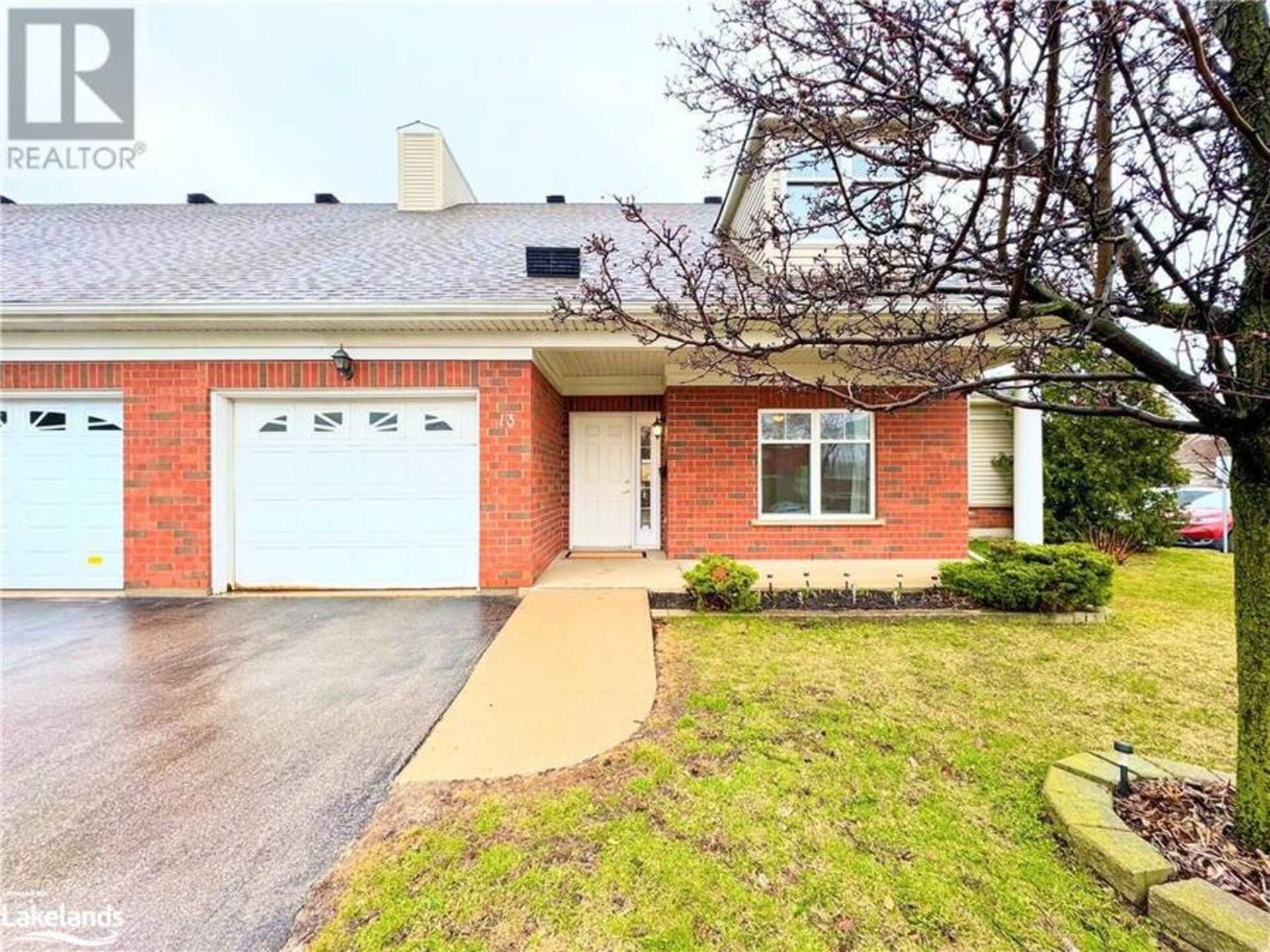 2705 KINGSWAY Drive Kitchener