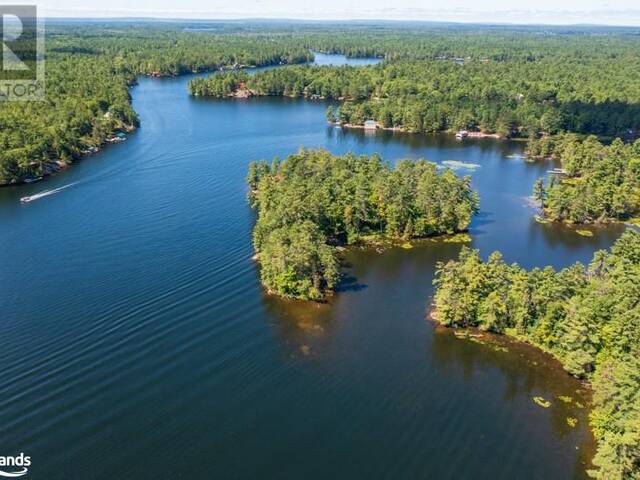 2 ISLAND 390 / CHADS Island Georgian Bay Ontario