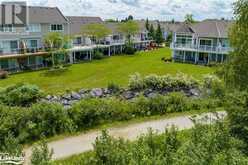 32 CRANBERRY Surf Collingwood