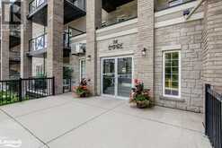 44 FERNDALE Drive S Unit# 406 Barrie