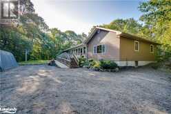 1255 FALKENBURG Road Muskoka